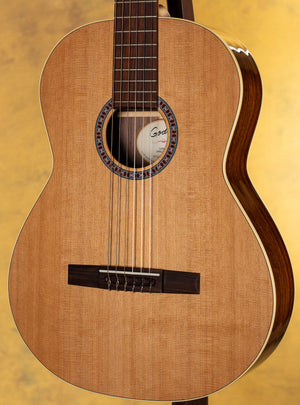 Godin Etude Classical Guitar w/ Hardshell Case