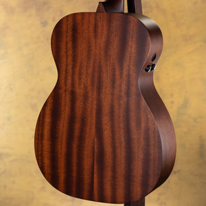2015 New Old Stock Martin 00-15E Retro (640)