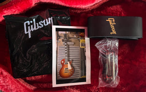 2023 Gibson Les Paul Deluxe 70's Cherry Sunburst