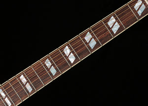 Gibson Custom Shop Dove Anniversary Limited Edition Cremona Burst (009)