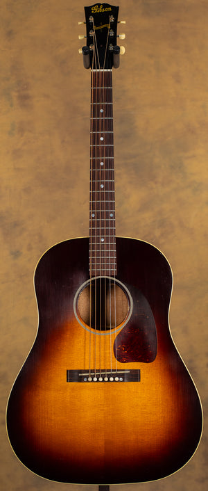 Gibson Custom Shop 1942 Banner J-45 Murphy Lab Light Aged Vintage Sunburst