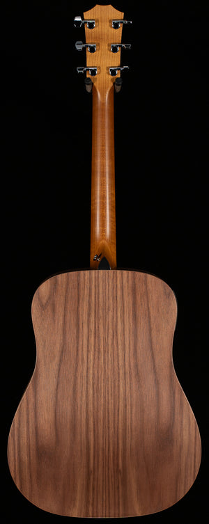 Taylor Academy 10e Walnut/Spruce (092)