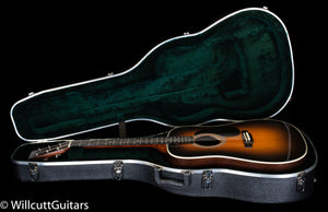 Martin D-28 NAMM Show Special Microburst 2024 Spec (960)