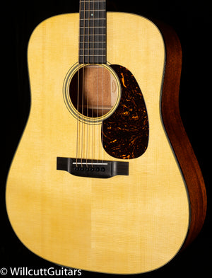 Martin D-18 (974)
