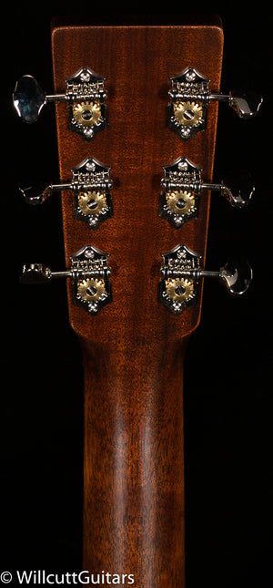 Martin D-18 (974)