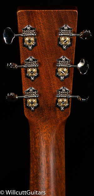 Martin D-18 (591)