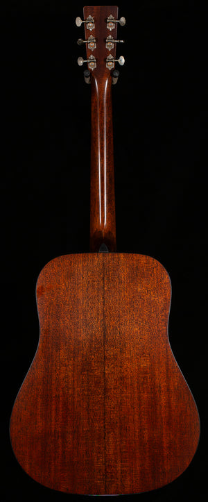 Martin Custom Shop D-18 Authentic 1937 Ambertone Stage 1 Aged (028)
