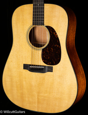 Martin D-18 (072)