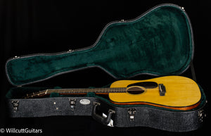 Martin D-18 (072)