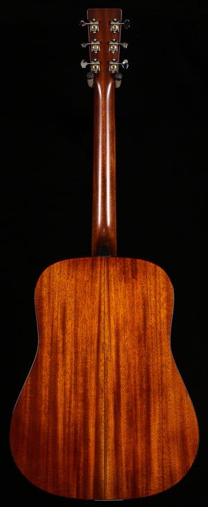 Martin D-18 Sunburst 2024 Spec (631)