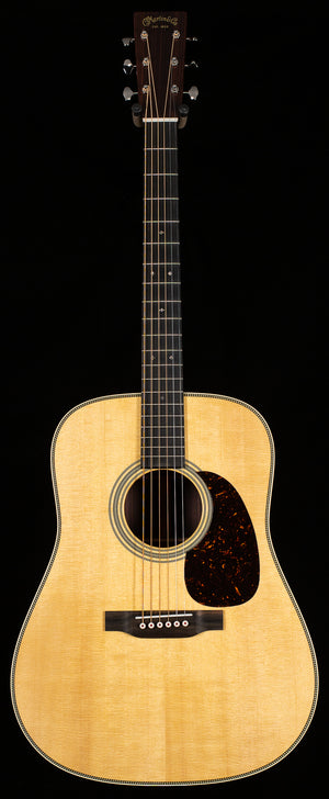 Martin HD-28 (806)