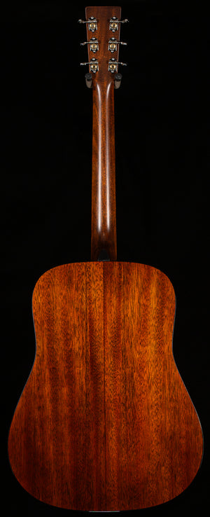 Martin D-18 (827)