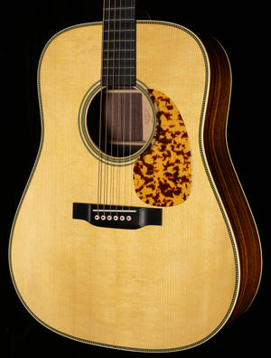 Martin Custom Shop 28 Style Dreadnought Willcutt Exclusive Large Soundhole Adirondack (256)