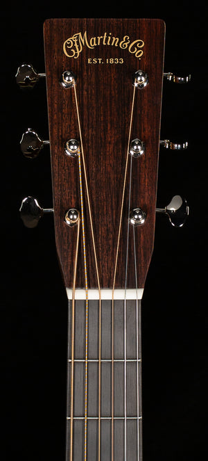 Martin Custom Shop 28 Style Dreadnought Willcutt Exclusive Large Soundhole Adirondack (256)