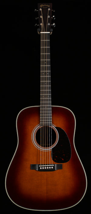 Martin HD-28 Ambertone (092)