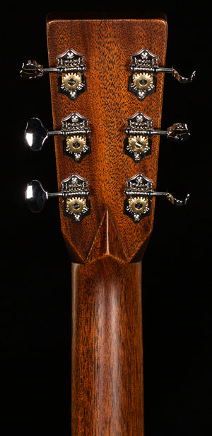 Martin HD-28 Ambertone (092)
