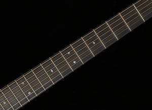 Martin HD-28 Ambertone (092)