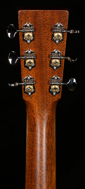 Martin Custom Shop 18 Style Dreadnought Willcutt Exclusive Large Soundhole Adirondack (802)