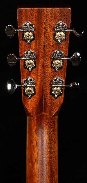 Martin Custom Shop 28 Style Dreadnought Willcutt Exclusive Large Soundhole Adirondack (809)