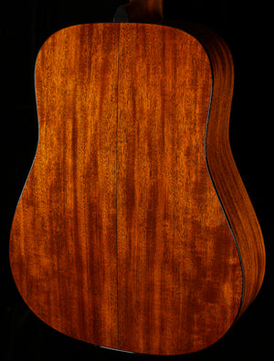 Martin D-18 Sunburst 2024 Spec (695)