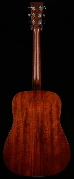 Martin D-18 Ambertone (546)