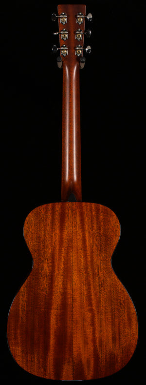 Martin 0-18 Reimagined (104)