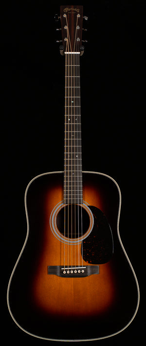 Martin HD-28 Sunburst 2024 Spec (310)