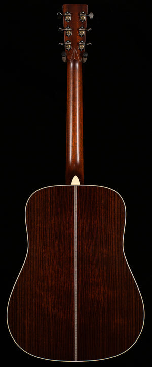 Martin HD-28 Sunburst 2024 Spec (310)