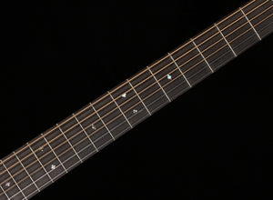 Martin HD-28 Sunburst 2024 Spec (310)