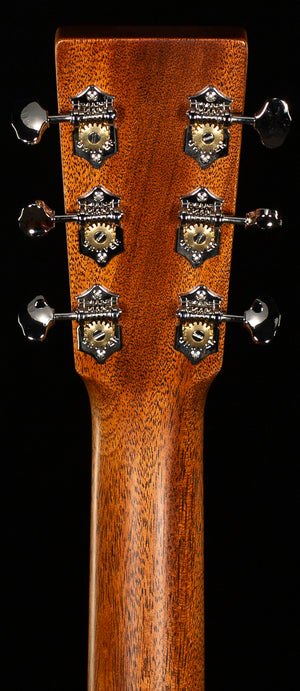Martin Custom Shop Willcutt Exclusive Dreadnought Style 18 Adirondack/Flamed Mahogany (523)