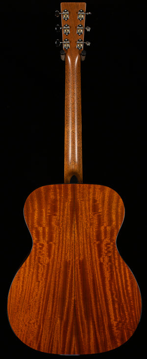 Martin Custom Shop Willcutt Exclusive OM Style 18 Sitka VTS/Flamed Mahogany (035)