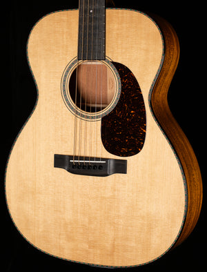Martin Custom Shop Willcutt Exclusive OM Style 18 Sitka VTS/Flamed Mahogany (035)