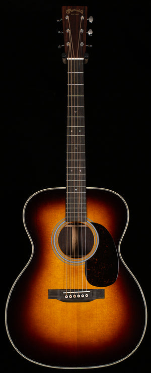 Martin 000-28 Sunburst 2025 Spec (231)
