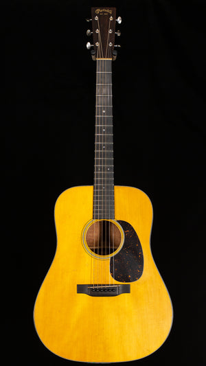 Martin D-18 Authentic 1937 VTS Aged (989)