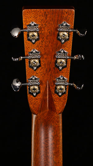 Martin HD-28 Ambertone (872)