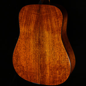 Martin D-18 (072)