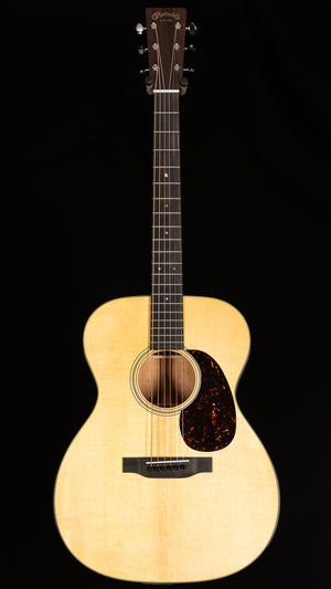 Martin 000-18 2025 Spec (672)