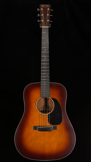 Martin Custom Shop D-18 Authentic 1937 Ambertone Stage 1 Aging (045)