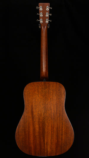 Martin Custom Shop D-18 Authentic 1937 Ambertone Stage 1 Aging (045)