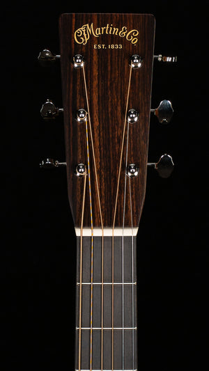 Martin OM-28 Ambertone (037)