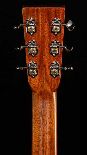 Martin Custom Shop Willcutt Exclusive 0000 28 Style Adirondack/Wild Grain East Indian Rosewood (469)