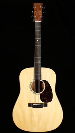 Martin Custom Shop Willcutt Exclusive Dreadnought Style 18 Adirondack/Flamed Mahogany (474)