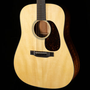 Martin Custom Shop Willcutt Exclusive Dreadnought Style 18 Adirondack/Flamed Mahogany (474)