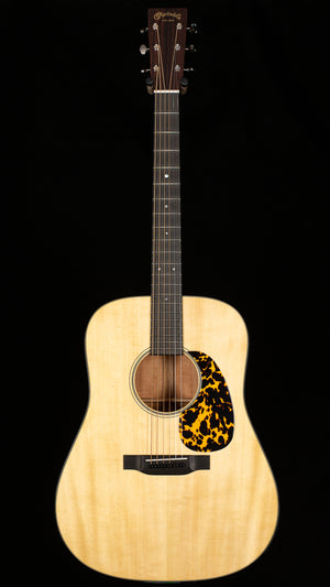 Martin Custom Shop Willcutt Exclusive Dreadnought 18 Style Large Sound Hole Adirondack/Mahogany (480)