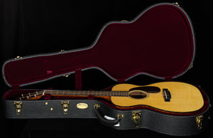 Martin Custom Shop Willcutt Exclusive 00 18 Style Adirondack/Quilted Mahogany (915)