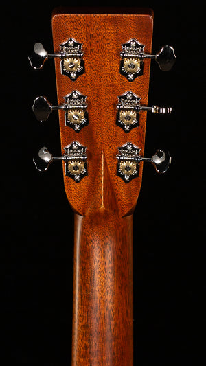 Martin Custom Shop Willcutt Exclusive 0 28 Style High Altitude Swiss Spruce/Wild Grain East Indian Rosewood (692)
