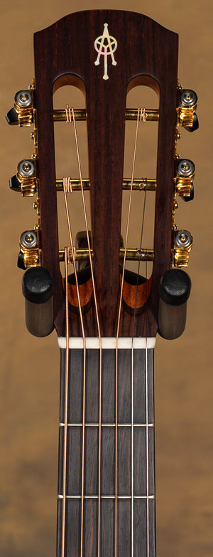 Alvarez DYMR70SB Yairi Masterworks Slope Shoulder Dreadnought Sunburst