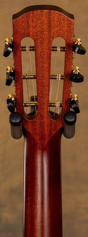 Alvarez DYMR70SB Yairi Masterworks Slope Shoulder Dreadnought Sunburst