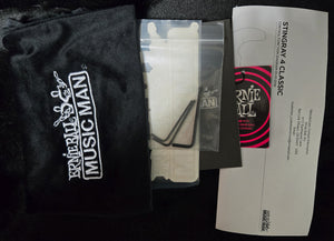 Ernie Ball Music Man Retro '70s StingRay 4 Black (864)