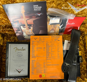 Fender Custom Shop 1960 Stratocaster Heavy Relic Aged Black/3-Tone Sunburst (659)